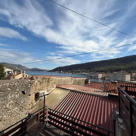 Apartment Seafront